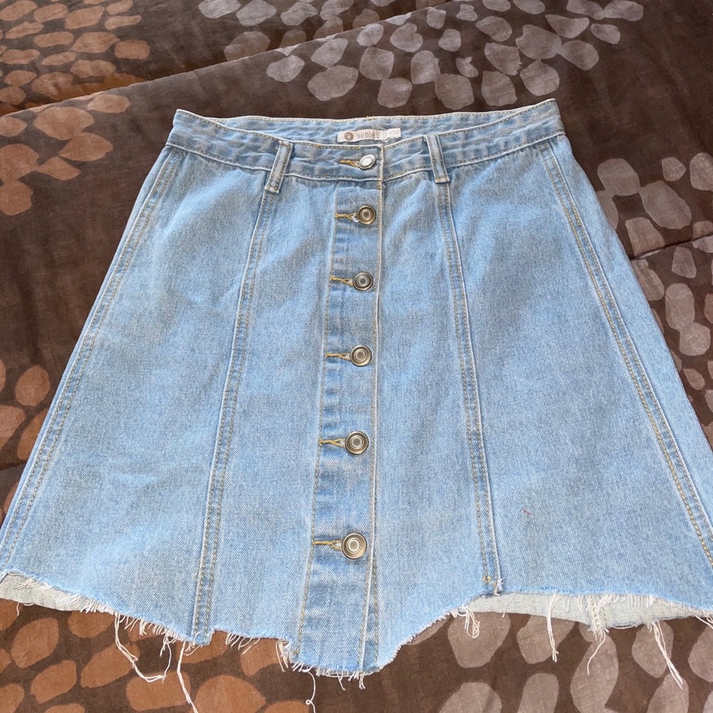Blue skirt w buttons